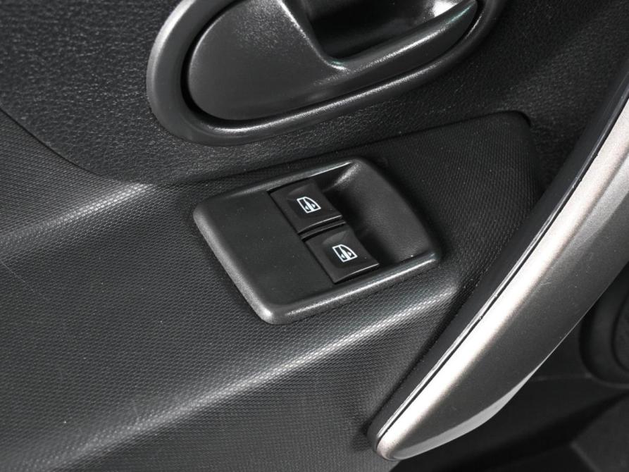 Renault Logan II Рестайлинг Ростов-на-Дону  - изображение 14