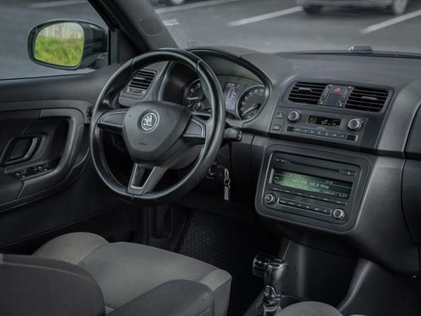 Skoda Fabia II Рестайлинг с пробегом 2013 года, цена 890 000 рублей, 126528 км, хэтчбек, Автокод Объявления