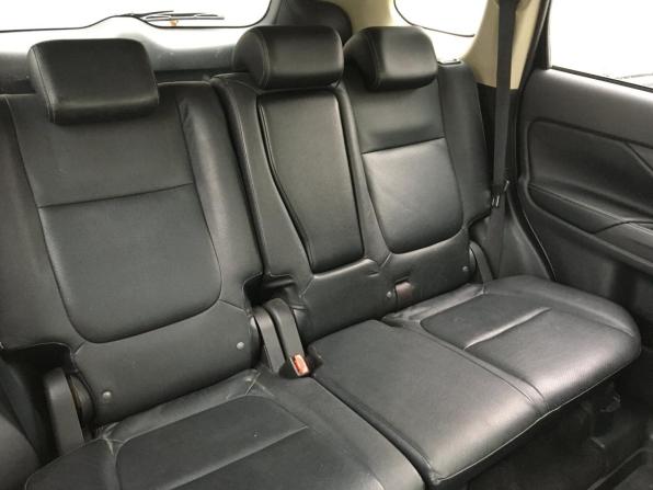 Mitsubishi Outlander III Рестайлинг 2 с пробегом 2015 года, цена 1 399 000 рублей, 390467 км, внедорожник, Автокод Объявления
