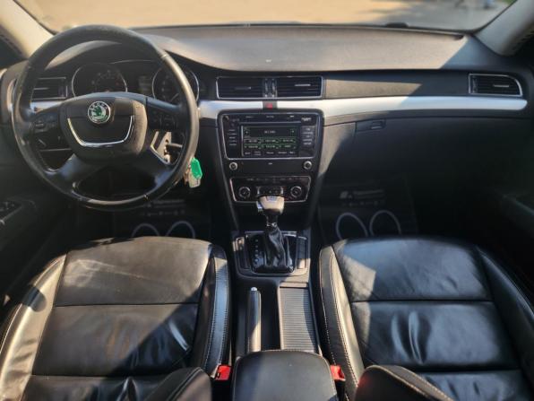 Skoda Superb II с пробегом 2012 года, цена 949 000 рублей, 180000 км, лифтбек, Автокод Объявления