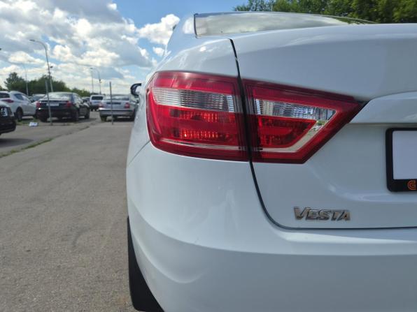 Lada (ВАЗ) Vesta I с пробегом 2019 года, цена 880 000 рублей, 99921 км, седан, Автокод Объявления