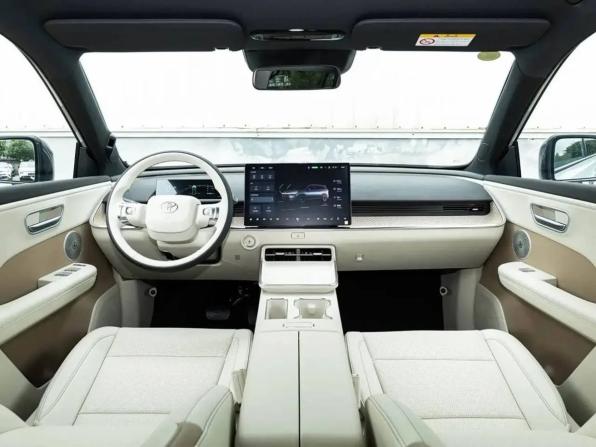 Новый Toyota bZ3X 2026 года, цена 3 199 000 рублей, внедорожник, Автокод Объявления