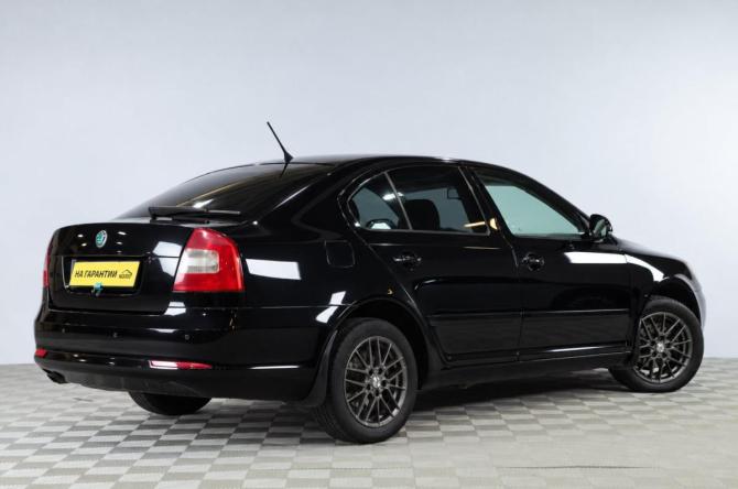 Skoda Octavia II (A5) Рестайлинг с пробегом 2013 года, цена 819 000 рублей, 320000 км, лифтбек, Автокод Объявления