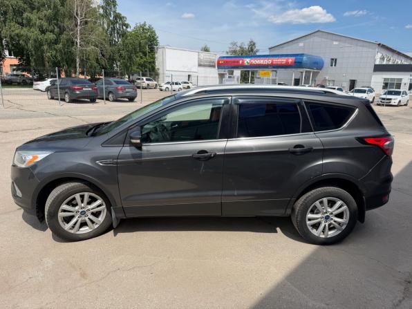 Ford Kuga II Рестайлинг с пробегом 2017 года, цена 1 679 900 рублей, 122028 км, внедорожник, Автокод Объявления