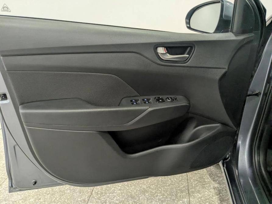 Hyundai Solaris II Москва  - изображение 8