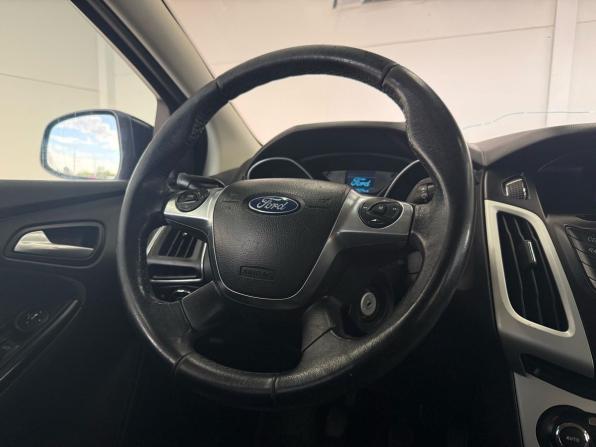 Ford Focus III с пробегом 2012 года, цена 639 000 рублей, 217828 км, хэтчбек, Автокод Объявления