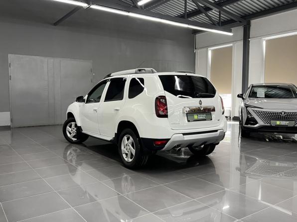 Renault Duster I Рестайлинг с пробегом 2015 года, цена 1 075 000 рублей, 176353 км, внедорожник, Автокод Объявления