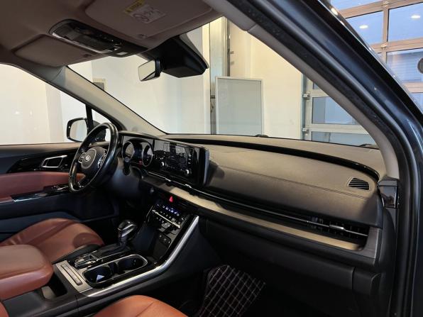 Kia Carnival IV с пробегом 2021 года, цена 3 640 000 рублей, 93706 км, минивэн, Автокод Объявления