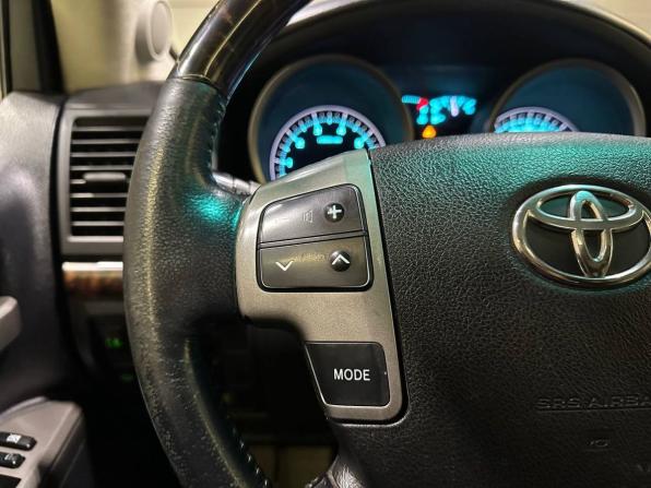 Toyota Land Cruiser 200 Series с пробегом 2009 года, цена 1 999 000 рублей, 237148 км, внедорожник, Автокод Объявления