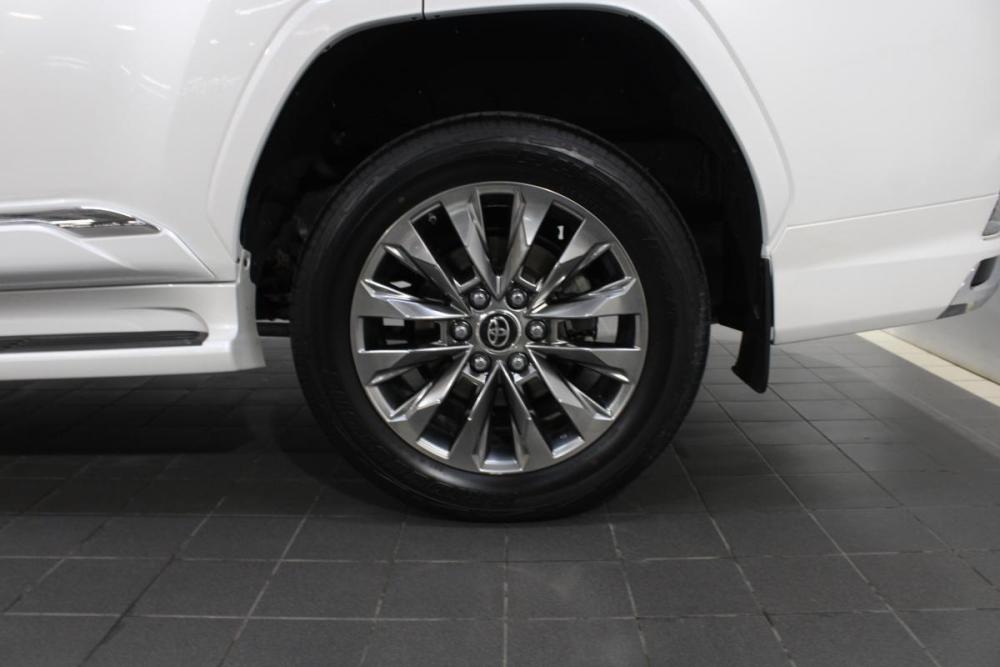 Toyota Land Cruiser 300 Series Владивосток  - изображение 12