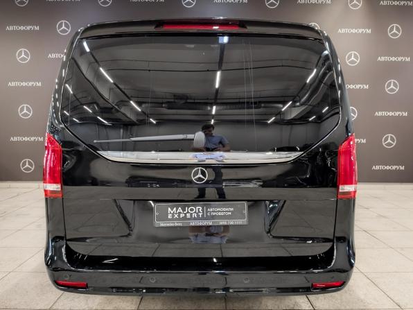 Mercedes-Benz V-Класс III (W447) Рестайлинг с пробегом 2022 года, цена 9 750 000 рублей, 17501 км, минивэн, Автокод Объявления
