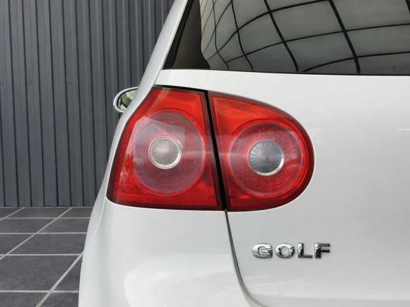 Volkswagen Golf V с пробегом 2008 года, цена 450 000 рублей, 274120 км, хэтчбек, Автокод Объявления