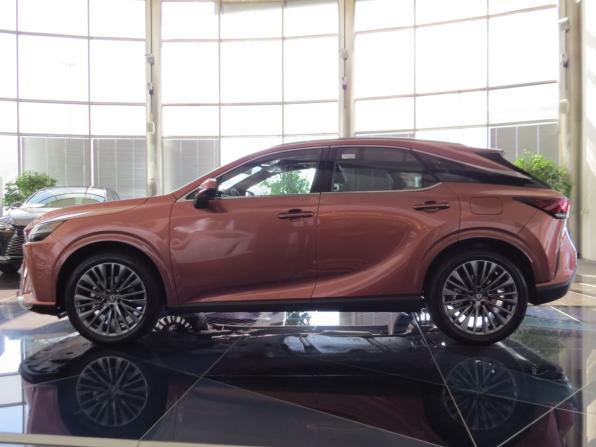Lexus RX V с пробегом 2026 года, цена 13 200 000 рублей, 10 км, внедорожник, Автокод Объявления