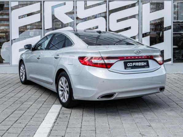 Hyundai Grandeur V с пробегом 2013 года, цена 1 143 900 рублей, 215647 км, седан, Автокод Объявления