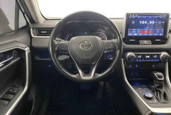 Toyota RAV4 V (XA50) с пробегом 2021 года, цена 3 900 000 рублей, 97071 км, внедорожник, Автокод Объявления