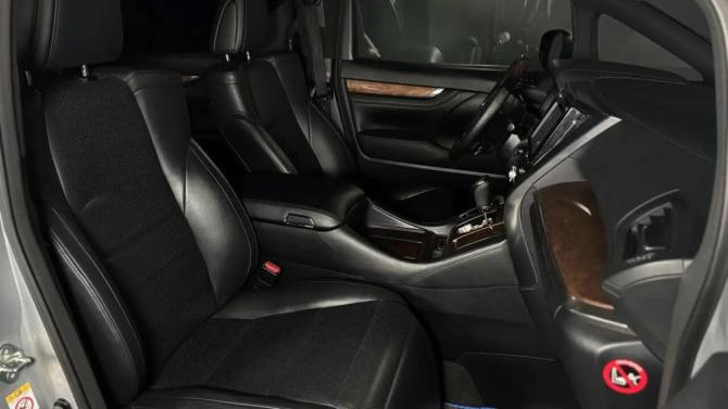 Toyota Alphard III с пробегом 2015 года, цена 3 250 000 рублей, 376772 км, минивэн, Автокод Объявления