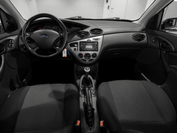 Ford Focus I Рестайлинг с пробегом 2004 года, цена 290 000 рублей, 178221 км, седан, Автокод Объявления