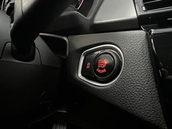 BMW 2 серии Active Tourer F45 Рестайлинг с пробегом 2019 года, цена 1 790 000 рублей, 76774 км, компактвэн, Автокод Объявления