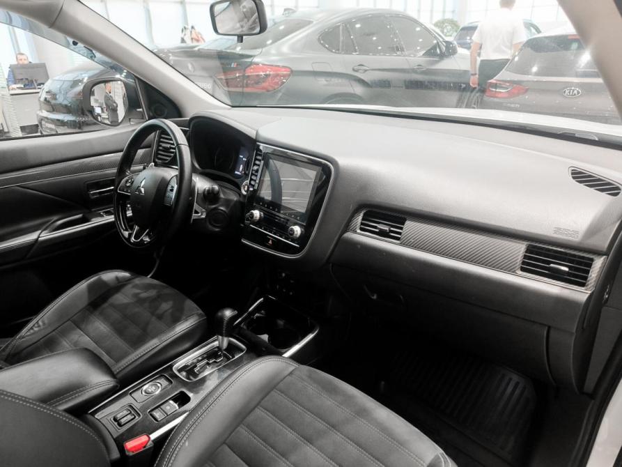 Mitsubishi Outlander III Рестайлинг 3 Казань  - изображение 13