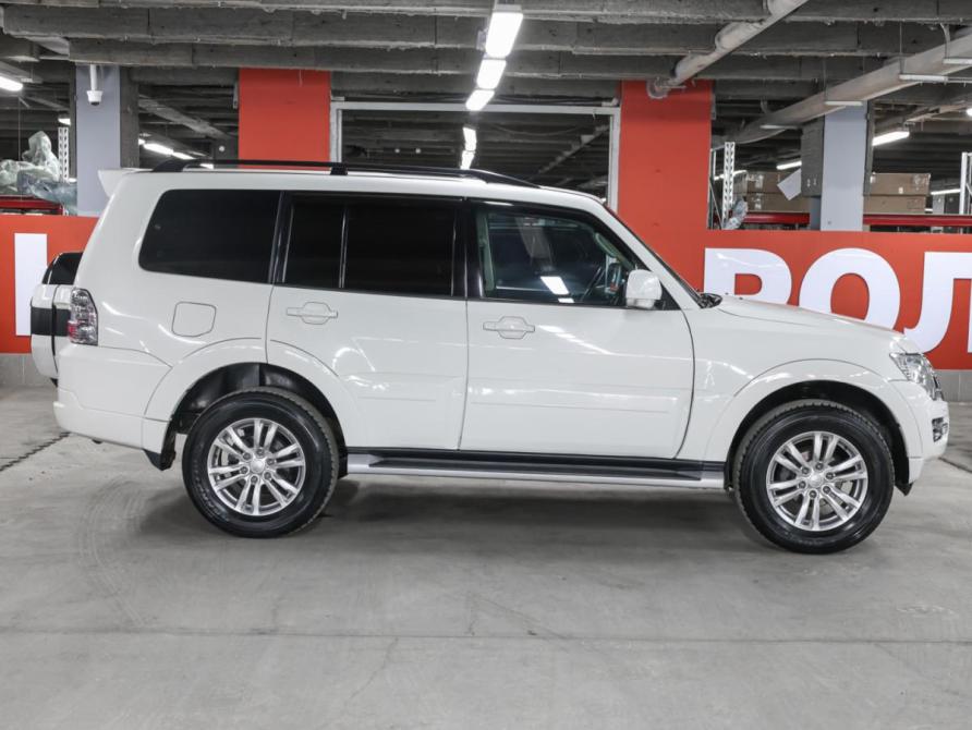 Mitsubishi Pajero IV Рестайлинг 2 Москва  - изображение 4