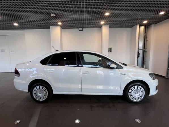 Volkswagen Polo V Рестайлинг с пробегом 2018 года, цена 945 000 рублей, 211812 км, седан, Автокод Объявления