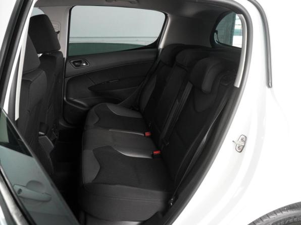 Peugeot 308 I Рестайлинг с пробегом 2012 года, цена 650 000 рублей, 131069 км, хэтчбек, Автокод Объявления