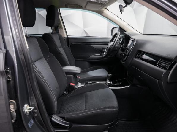 Mitsubishi Outlander III Рестайлинг 3 с пробегом 2019 года, цена 2 180 000 рублей, 121900 км, внедорожник, Автокод Объявления