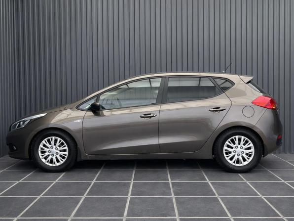 Kia Ceed II с пробегом 2013 года, цена 937 000 рублей, 136236 км, хэтчбек, Автокод Объявления