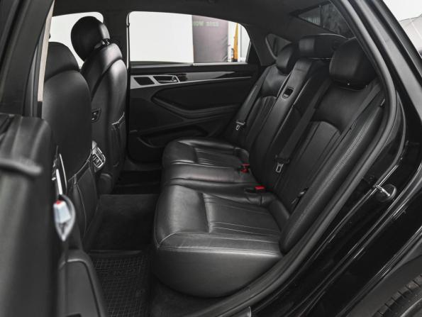 Hyundai Genesis II с пробегом 2015 года, цена 1 699 000 рублей, 277365 км, седан, Автокод Объявления