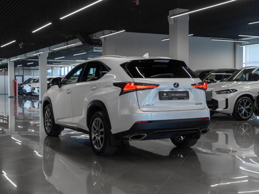 Lexus NX I Рестайлинг Москва  - изображение 4