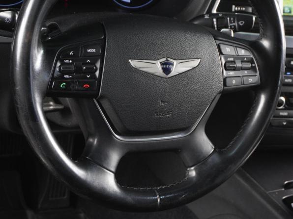 Hyundai Genesis II с пробегом 2014 года, цена 2 075 000 рублей, 225974 км, седан, Автокод Объявления