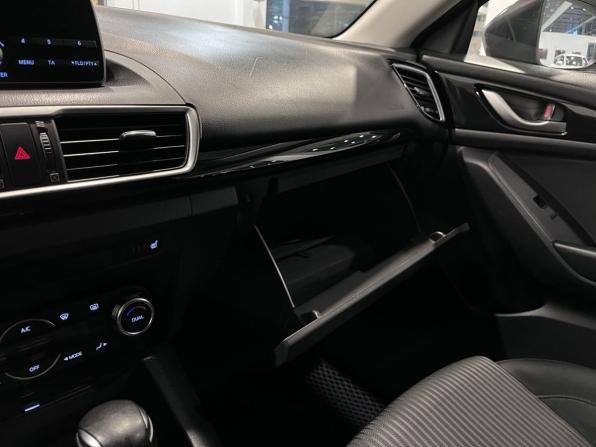 Mazda 3 III (BM) с пробегом 2013 года, цена 1 232 000 рублей, 177700 км, хэтчбек, Автокод Объявления