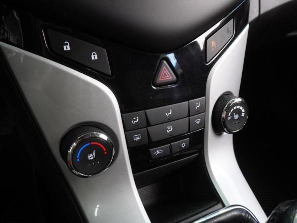 Chevrolet Cruze I Рестайлинг с пробегом 2014 года, цена 899 000 рублей, 137054 км, хэтчбек, Автокод Объявления