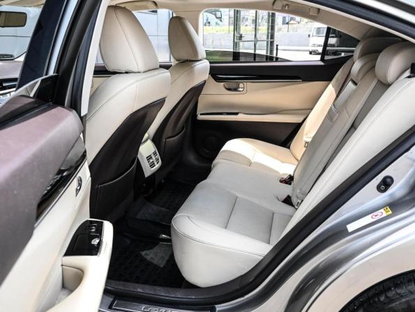 Lexus ES VI Рестайлинг с пробегом 2017 года, цена 2 434 000 рублей, 159096 км, седан, Автокод Объявления