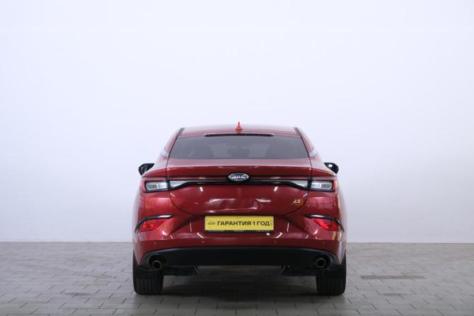 JAC J7 I с пробегом 2021 года, цена 1 299 000 рублей, 75500 км, лифтбек, Автокод Объявления