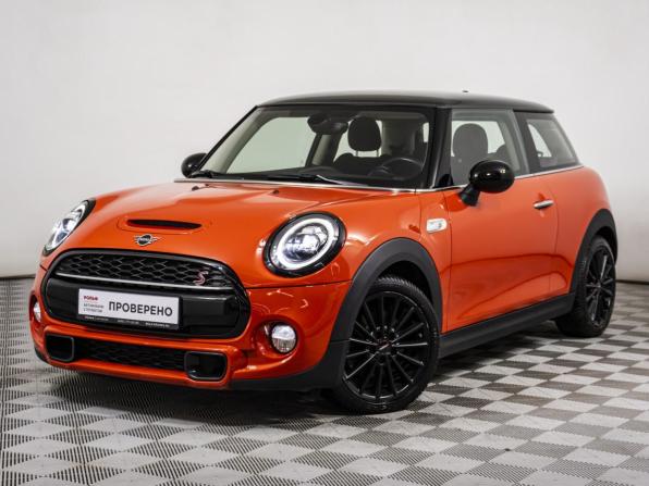 Mini Hatch III (F55/F56) Рестайлинг с пробегом 2019 года, цена 2 498 000 рублей, 15062 км, хэтчбек, Автокод Объявления