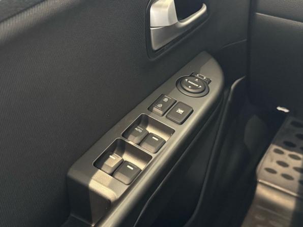 Kia Rio III Рестайлинг с пробегом 2015 года, цена 1 130 000 рублей, 30378 км, седан, Автокод Объявления