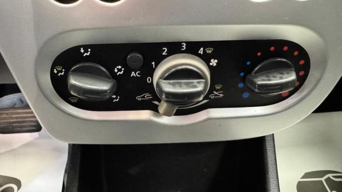 Renault Sandero I с пробегом 2010 года, цена 390 000 рублей, 160092 км, хэтчбек, Автокод Объявления