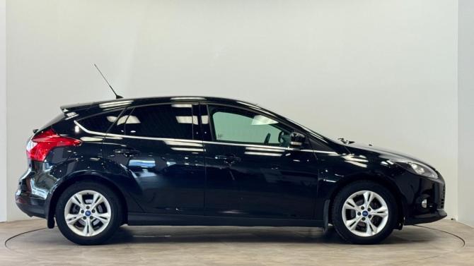 Ford Focus III с пробегом 2013 года, цена 690 000 рублей, 186743 км, седан, Автокод Объявления
