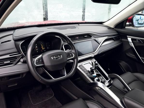 Geely Atlas Pro с пробегом 2023 года, цена 2 249 000 рублей, 35541 км, внедорожник, Автокод Объявления