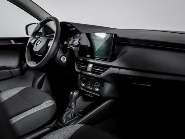 Skoda Rapid II с пробегом 2021 года, цена 1 570 000 рублей, 83214 км, лифтбек, Автокод Объявления