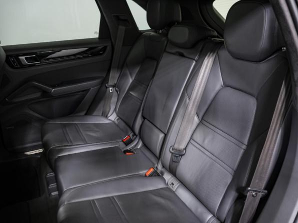Porsche Cayenne III с пробегом 2018 года, цена 5 530 000 рублей, 106902 км, внедорожник, Автокод Объявления
