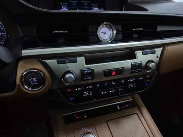 Lexus ES VI Рестайлинг с пробегом 2016 года, цена 2 650 000 рублей, 244894 км, седан, Автокод Объявления