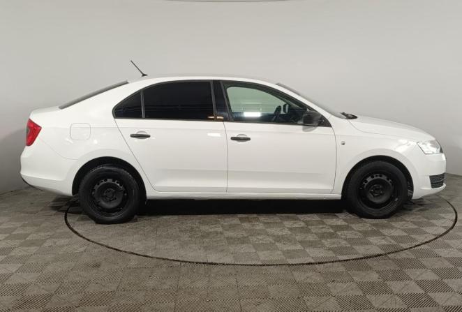 Skoda Rapid I с пробегом 2015 года, цена 930 000 рублей, 236000 км, лифтбек, Автокод Объявления