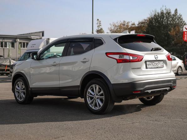 Nissan Qashqai II с пробегом 2018 года, цена 1 799 000 рублей, 131670 км, внедорожник, Автокод Объявления
