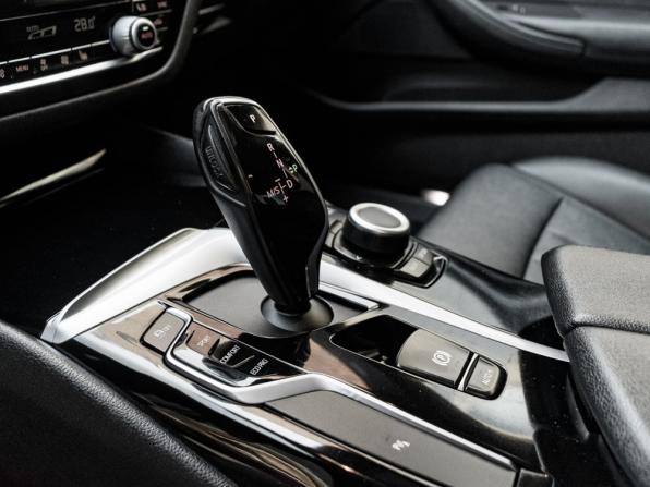 BMW 5 серии VII (G30/G31/G38) с пробегом 2019 года, цена 3 450 000 рублей, 127956 км, седан, Автокод Объявления