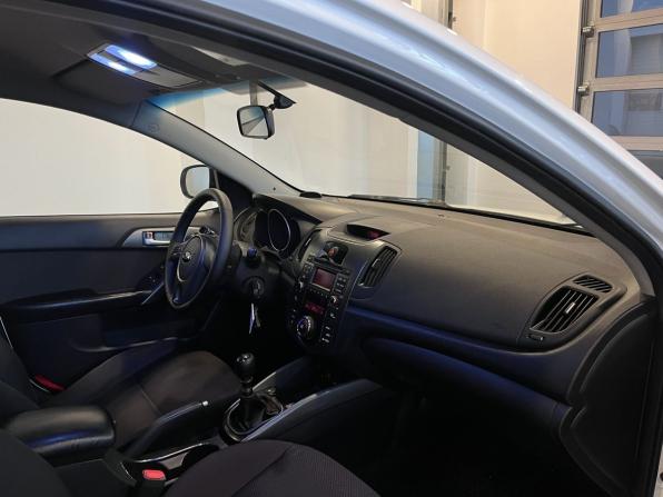 Kia Cerato II с пробегом 2012 года, цена 755 000 рублей, 213965 км, седан, Автокод Объявления
