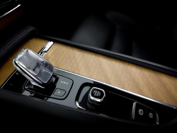 Volvo XC90 II Рестайлинг 1 с пробегом 2021 года, цена 4 900 000 рублей, 113743 км, внедорожник, Автокод Объявления