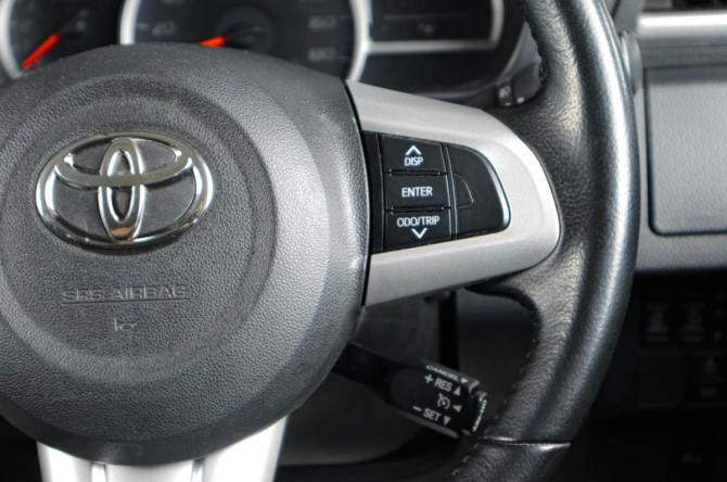 Toyota Roomy I Рестайлинг с пробегом 2020 года, цена 1 319 000 рублей, 77391 км, микровэн, Автокод Объявления