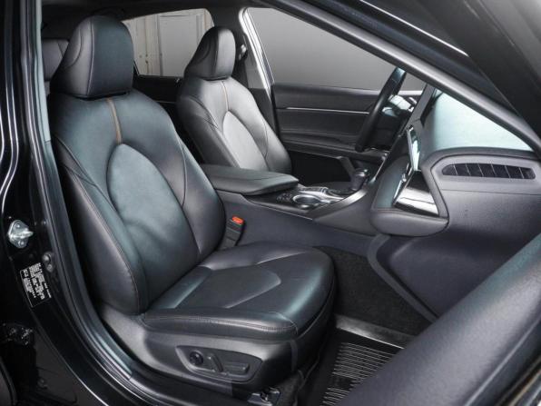 Toyota Camry VIII (XV70) Рестайлинг с пробегом 2023 года, цена 3 050 000 рублей, 99363 км, седан, Автокод Объявления
